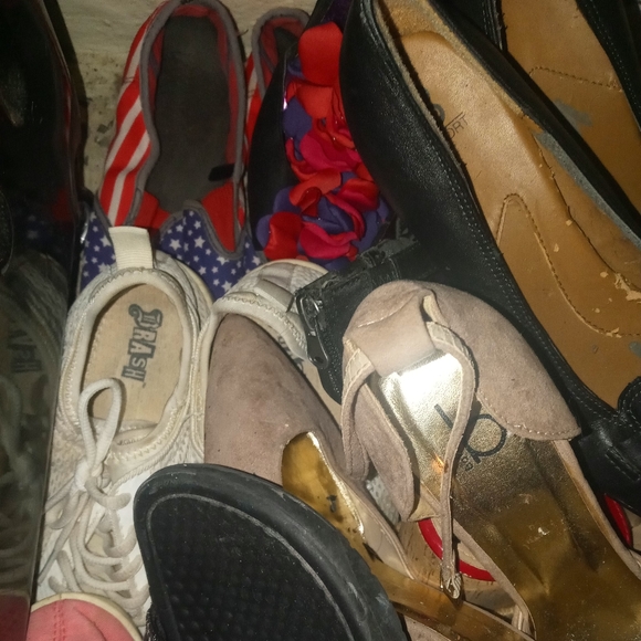 Shoe bundle - Picture 3 of 9